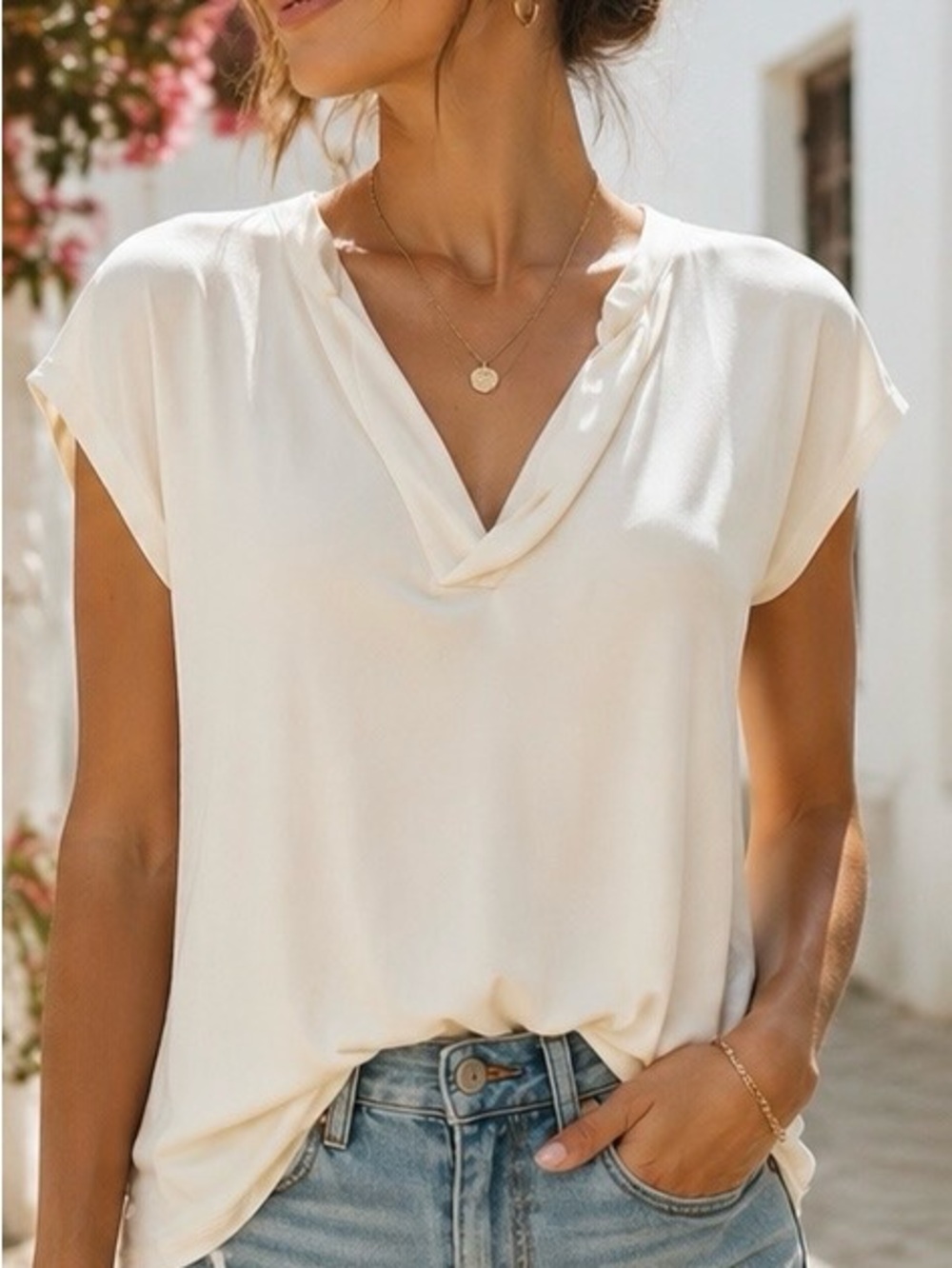 H&M Cream V-Neck Cap Sleeve Camisole